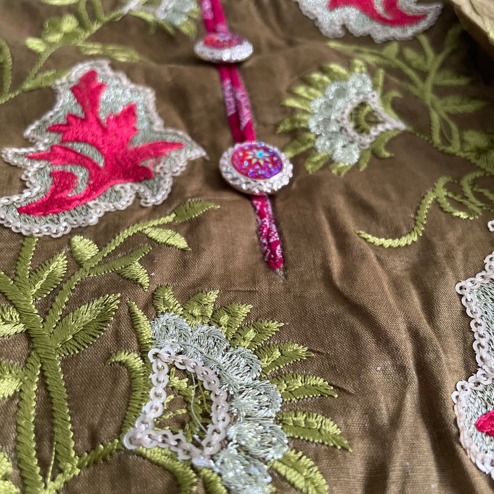 Brand New Pakistani/Indian party suit/dress - Picture 2 of 6